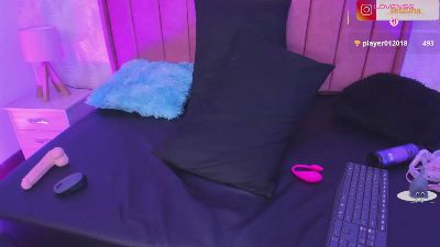emmaamartinez live cam on Cam4