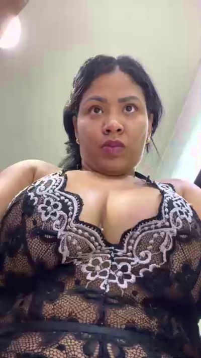 emmabraumm live cam on Cam4