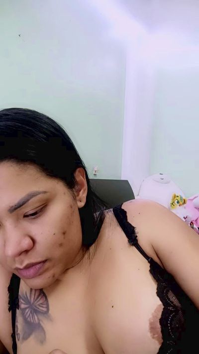 emmabraumm live cam on Cam4