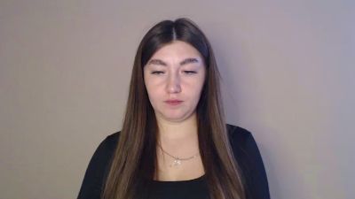 emmamaee live cam on Cam4
