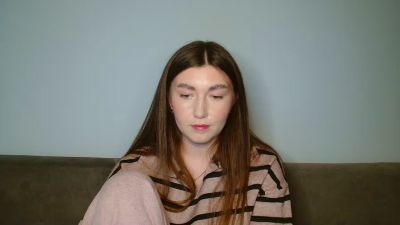 emmamaee live cam on Cam4