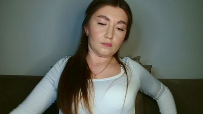 emmamaee live cam on Cam4