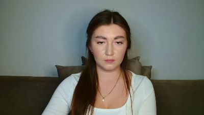 emmamaee live cam on Cam4