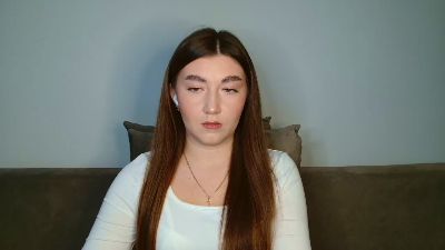emmamaee live cam on Cam4