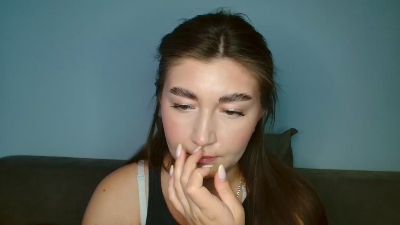 emmamaee live cam on Cam4