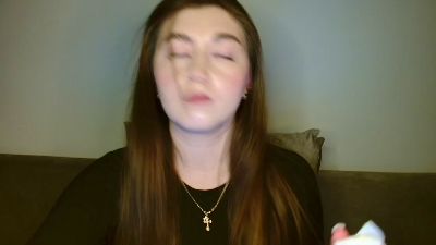 emmamaee live cam on Cam4