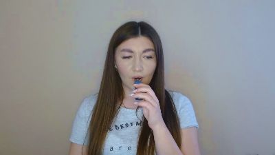 emmamaee live cam on Cam4