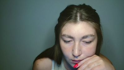 emmamaee live cam on Cam4