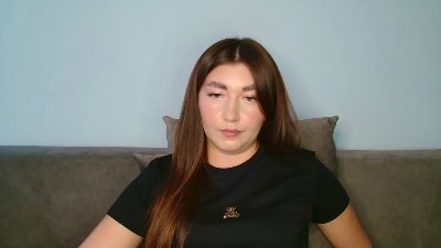 emmamaee live cam on Cam4