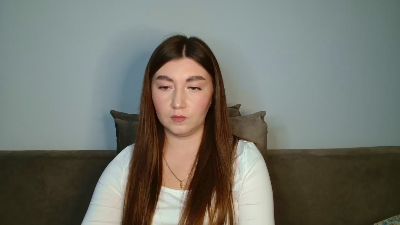 emmamaee live cam on Cam4