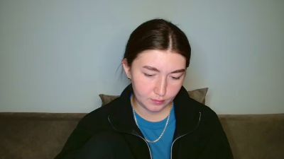 emmamaee live cam on Cam4