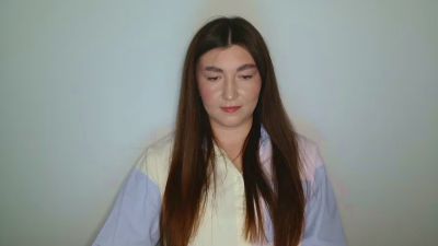 emmamaee live cam on Cam4
