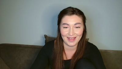 emmamaee live cam on Cam4