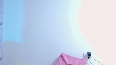 emmily888 live cam on Cam4