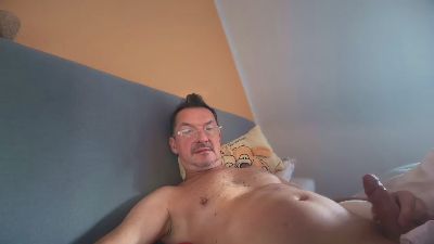 emu49 live cam on Cam4