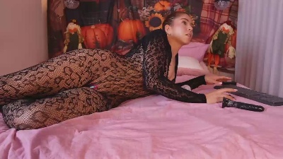 emyli_sw live cam on Cam4