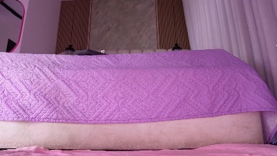 emyli_sw live cam on Cam4