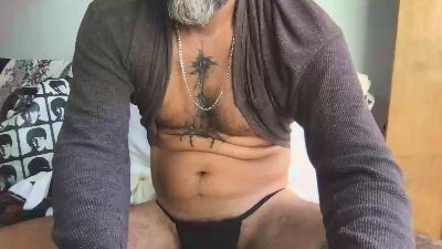 energia_hot live cam on Cam4