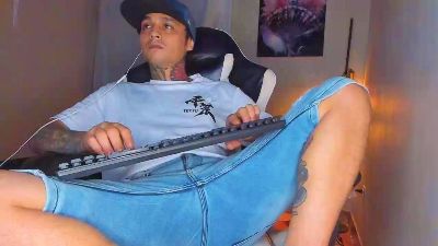 enjoymycock999 live cam on Cam4