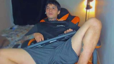 enjoymycock999 live cam on Cam4