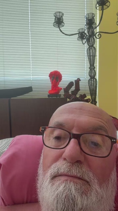 enrico319 live cam on Cam4