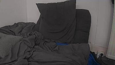 enrikaionut_fun live cam on Cam4