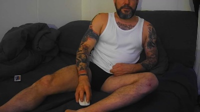 enrikaionut_fun live cam on Cam4