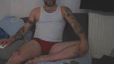 enrikaionut_fun live cam on Cam4