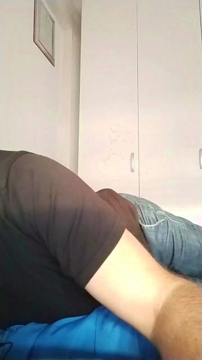 enzo733 live cam on Cam4