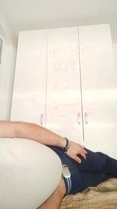 enzo733 live cam on Cam4