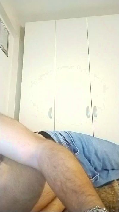 enzo733 live cam on Cam4