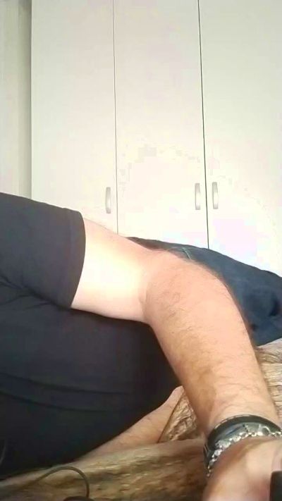 enzo733 live cam on Cam4