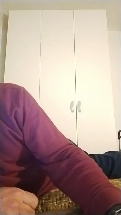 enzo733 live cam on Cam4