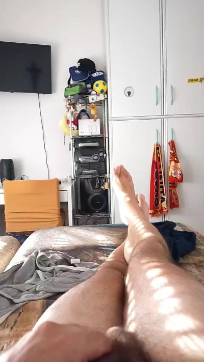 enzo733 live cam on Cam4