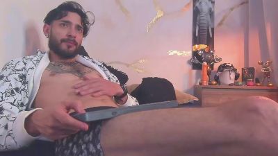 enzoherrerasexy live cam on Cam4