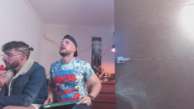 enzoherrerasexy live cam on Cam4