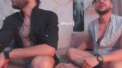 enzoherrerasexy live cam on Cam4
