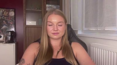 erica_forever live cam on Cam4