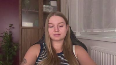 erica_forever live cam on Cam4