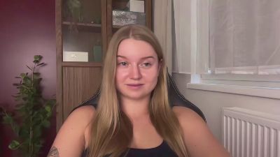 erica_forever live cam on Cam4
