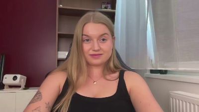 erica_forever live cam on Cam4