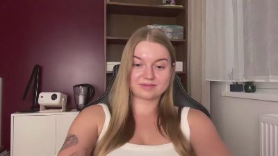 erica_forever live cam on Cam4
