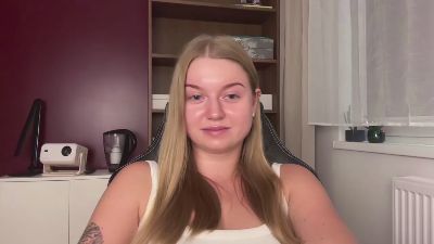 erica_forever live cam on Cam4