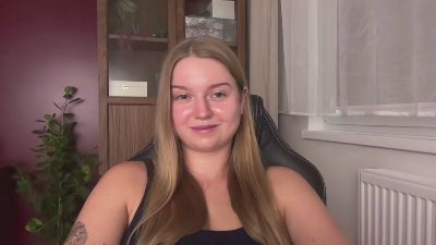 erica_forever live cam on Cam4