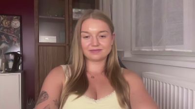 erica_forever live cam on Cam4