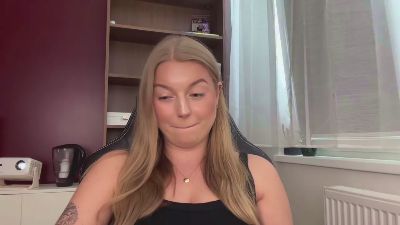 erica_forever live cam on Cam4
