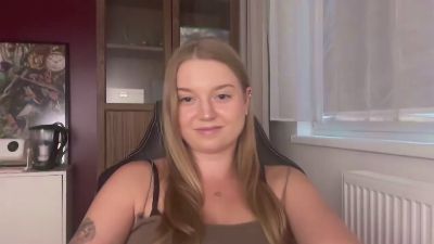 erica_forever live cam on Cam4