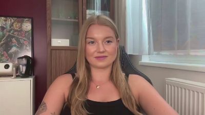 erica_forever live cam on Cam4