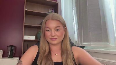 erica_forever live cam on Cam4