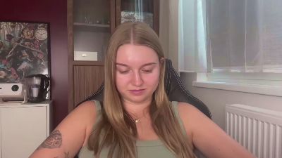 erica_forever live cam on Cam4